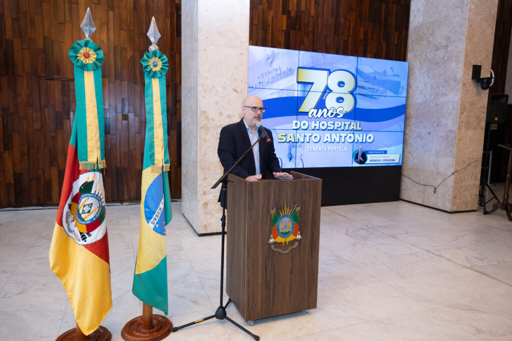 PORTO ALEGRE - RS - BRASIL. 29/10/2025. Homenagem aos 72 Anos da Petrobras, por iniciativa do deputado Miguel Rossetto (PT). Fotos: Marcelo Oliveira/ALRS